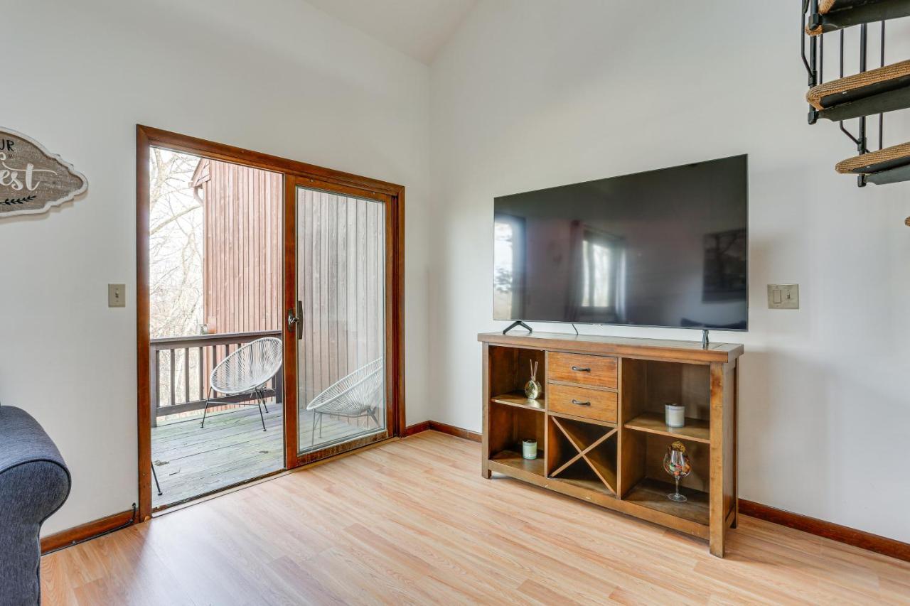 Vernon Township Condo With Balcony Near Ski Lifts! 外观 照片